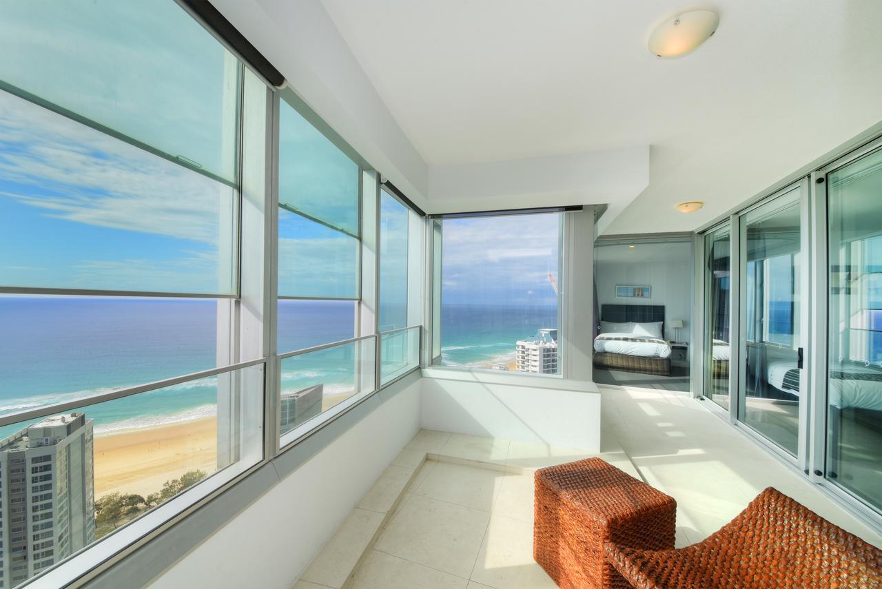 Private Apartment With Ocean Views At Q1 Resort ゴールドコースト エクステリア 写真