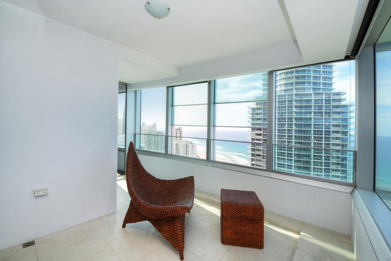 Private Apartment With Ocean Views At Q1 Resort ゴールドコースト エクステリア 写真