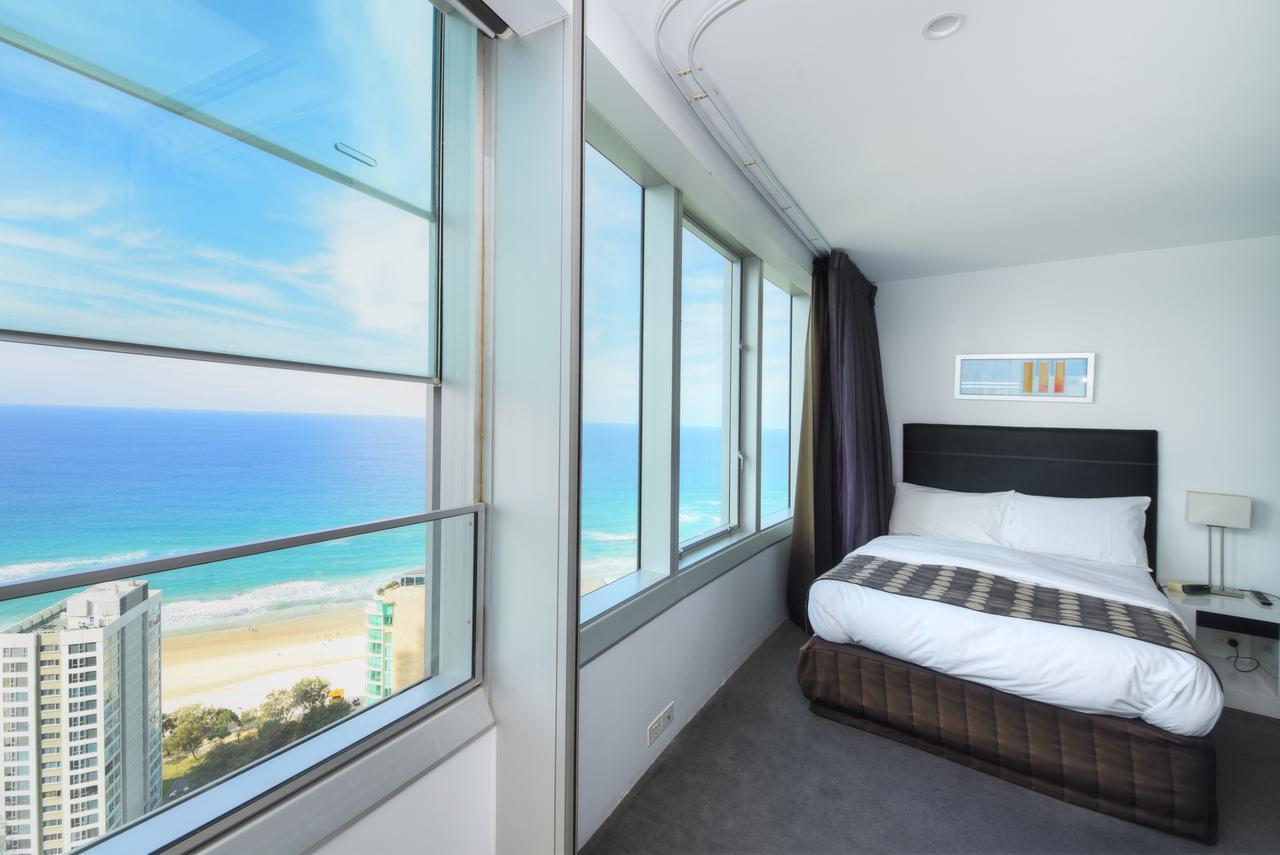 Private Apartment With Ocean Views At Q1 Resort ゴールドコースト エクステリア 写真