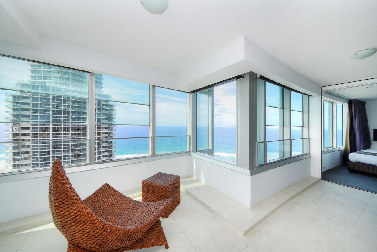 Private Apartment With Ocean Views At Q1 Resort ゴールドコースト エクステリア 写真